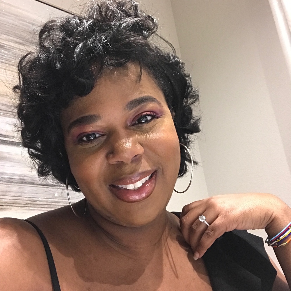 Meet your Posher, Clarissa